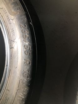 1 Used Tire 235/55/19