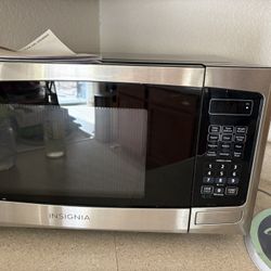 Microwave Insignia 3 Years Old