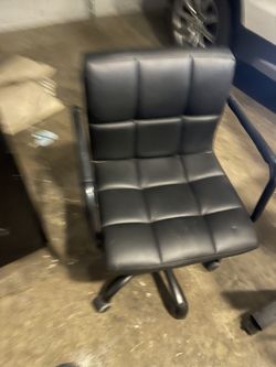 Desk chair. Office chair.