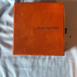 LOUIS VUITTON belt