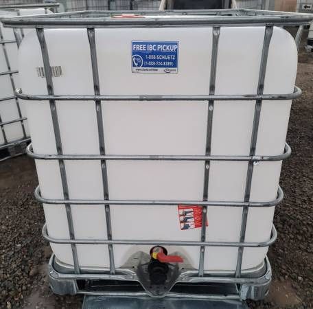250 Gallon Water Tank Tanque De Agua Like New Como Nuevo IBC Tote Container 