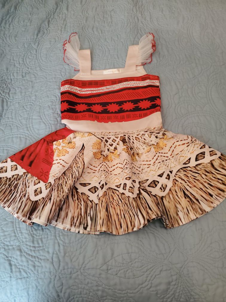 Moana outfit size 4t