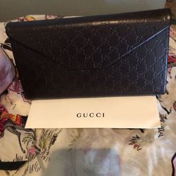 Authentic Gucci Glass Case Velvet &leather