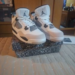 Nike Jordan 4