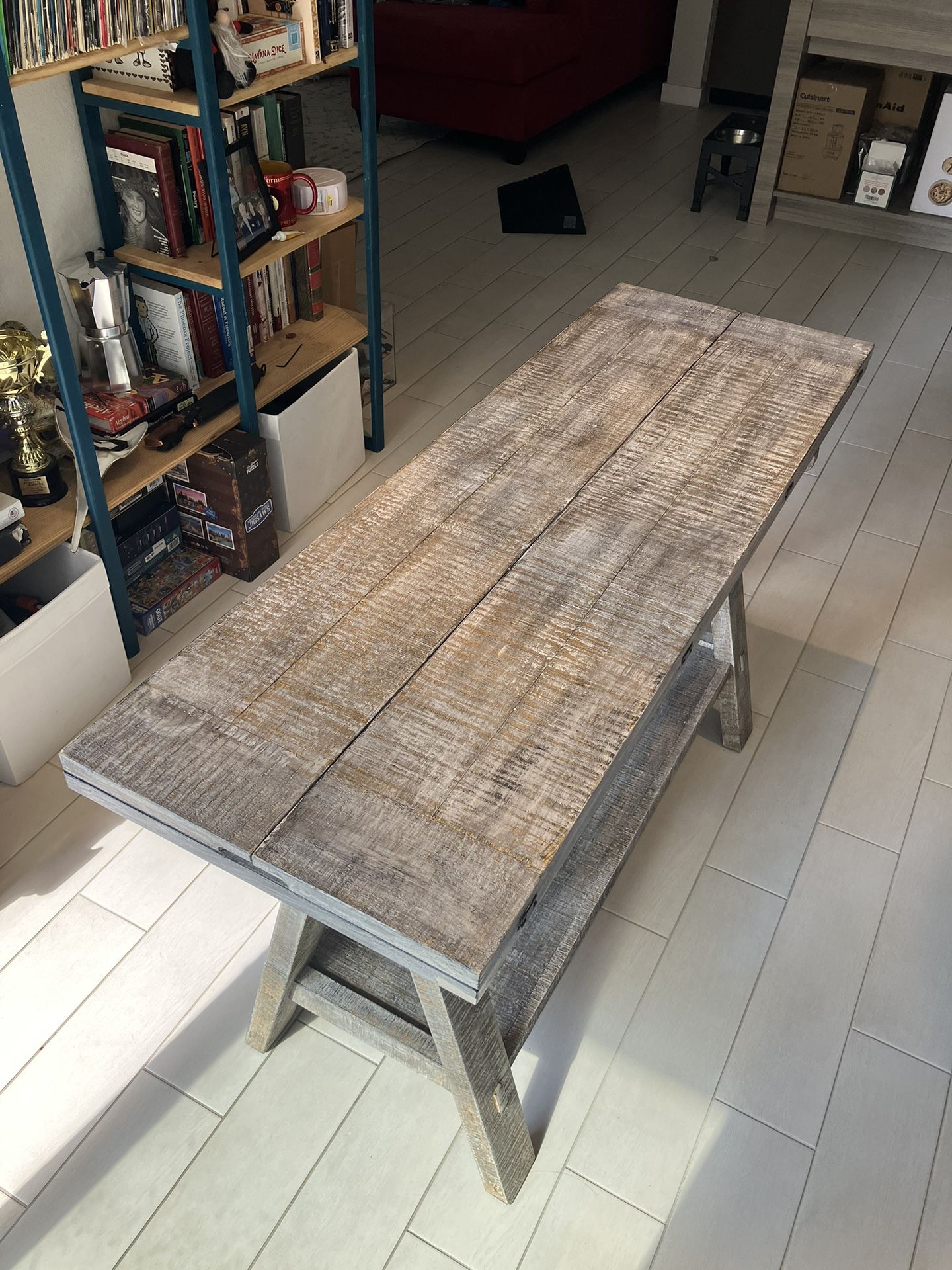 Desk/Table — Expandable 