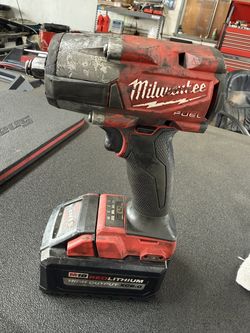 Milwaukee 1/2 Inch Impact and Battery