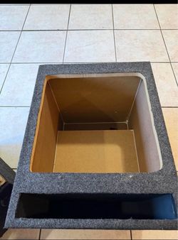 Carpeted Subwoofer Enclosure Box