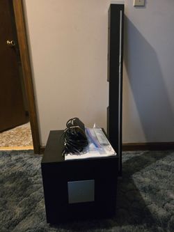 Definitive Technology  Speaker set