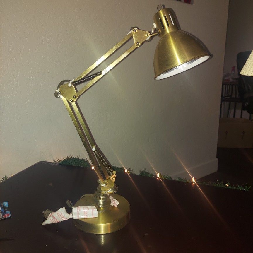 Intertek Desk Lamp With usb Port
