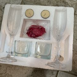 Romantic Champagne & Candle Gift Set – New in Box