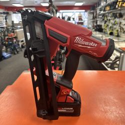 Milwaukee 2839-20 15Ga Angled Finish Nailer