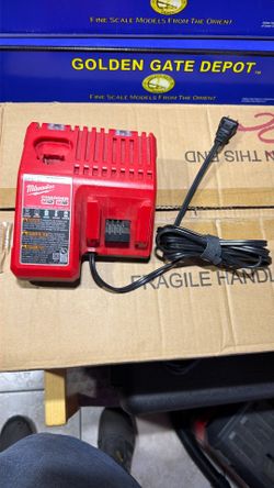 Milwaukee charger m12 m18
