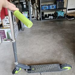 Scooter - Mongoose