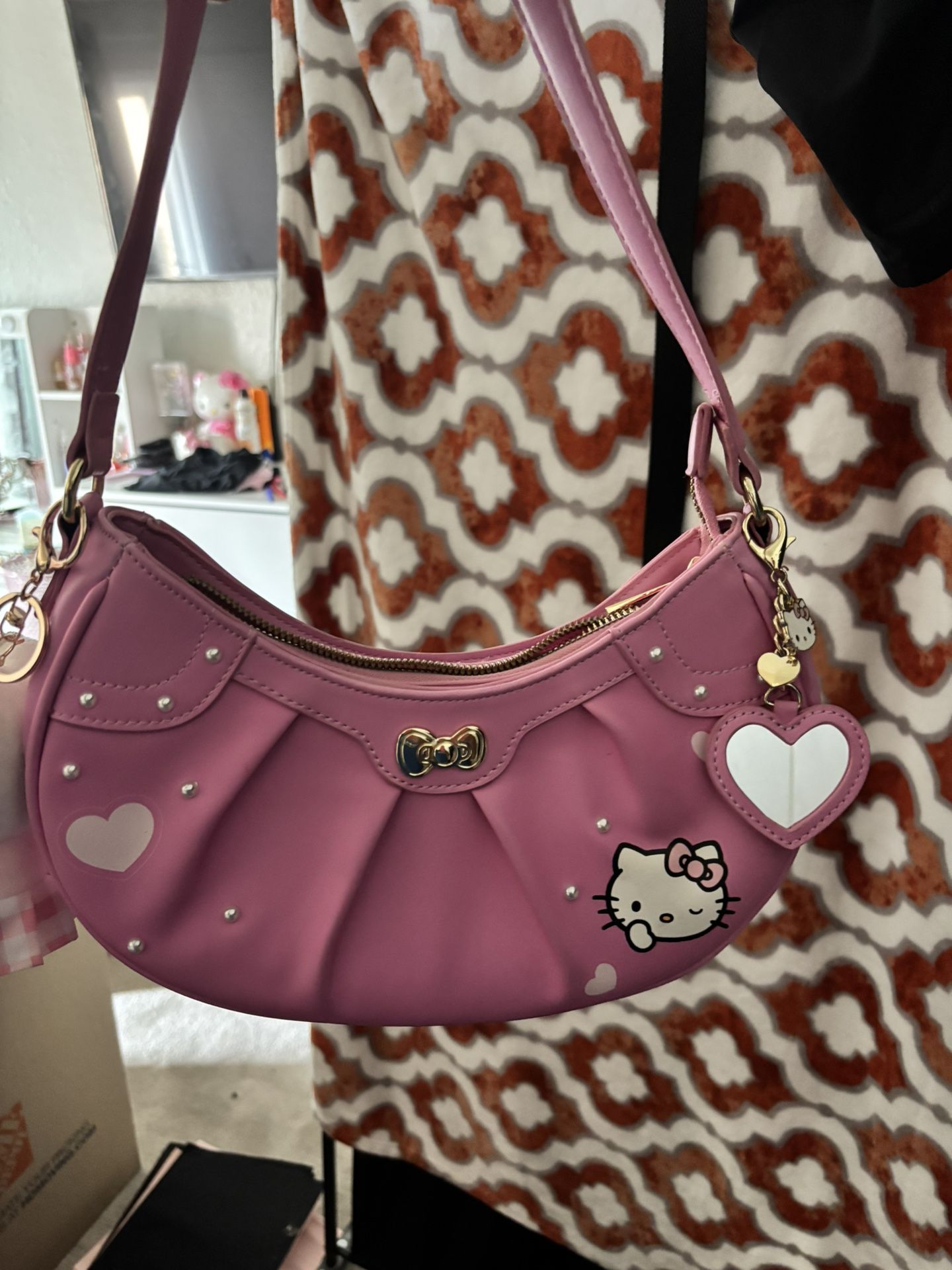hello kitty purse