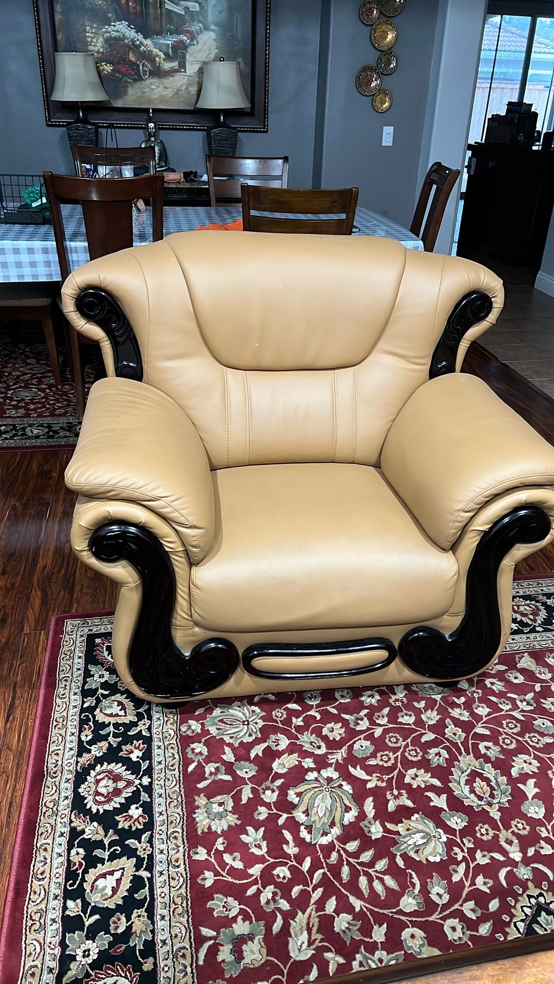 Sofa Chair Like Brand New For $ 75