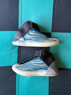 Men’s Adidas Yeezy Quantum Size 8