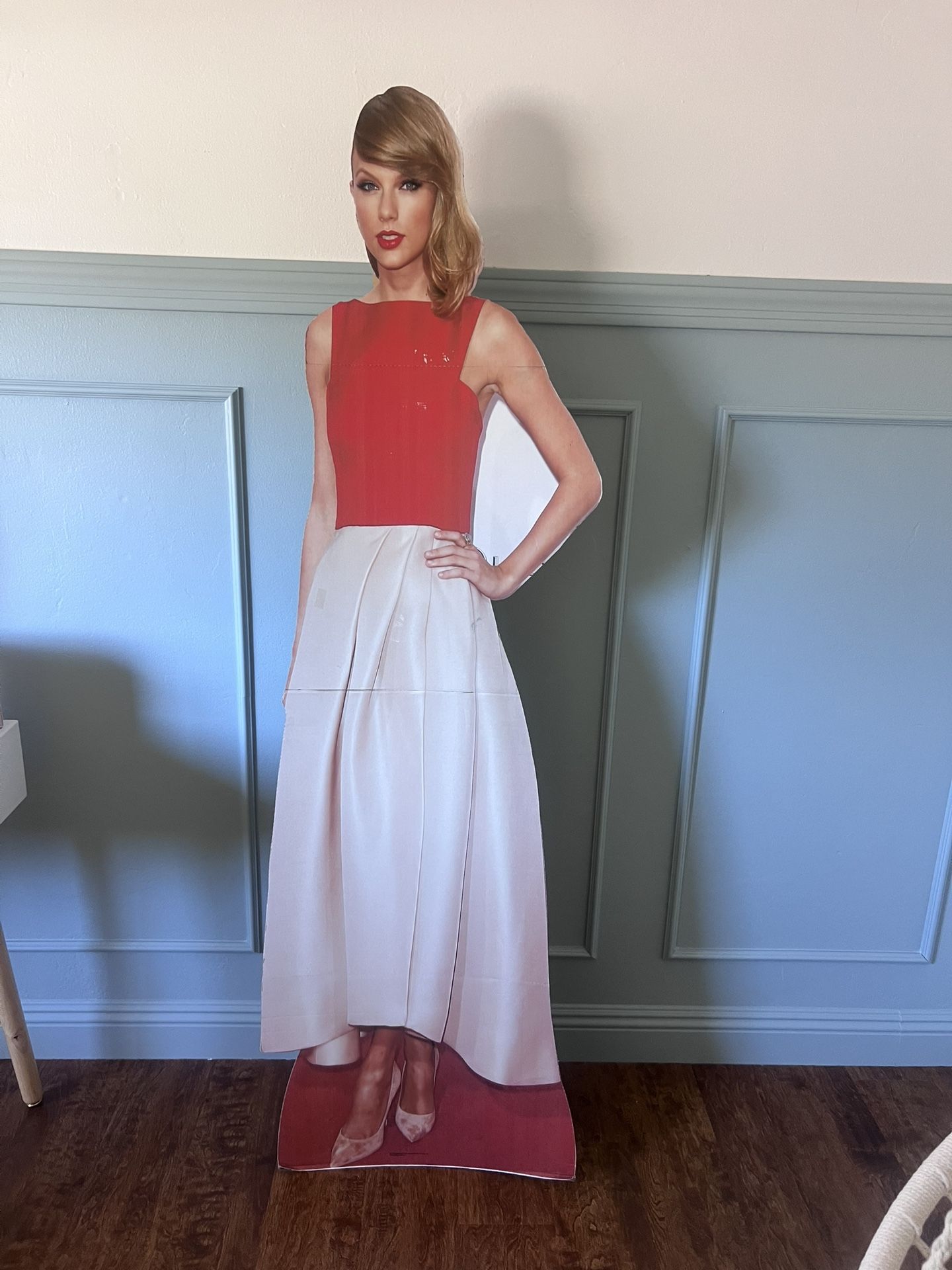 6 Ft Taylor Swift Cardboard Cutout