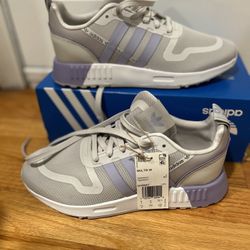 Adidas Sneakers 