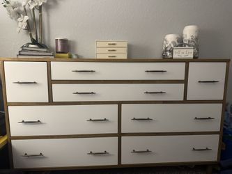 8 Draw Two Tone Solid Wood Finished Dresser