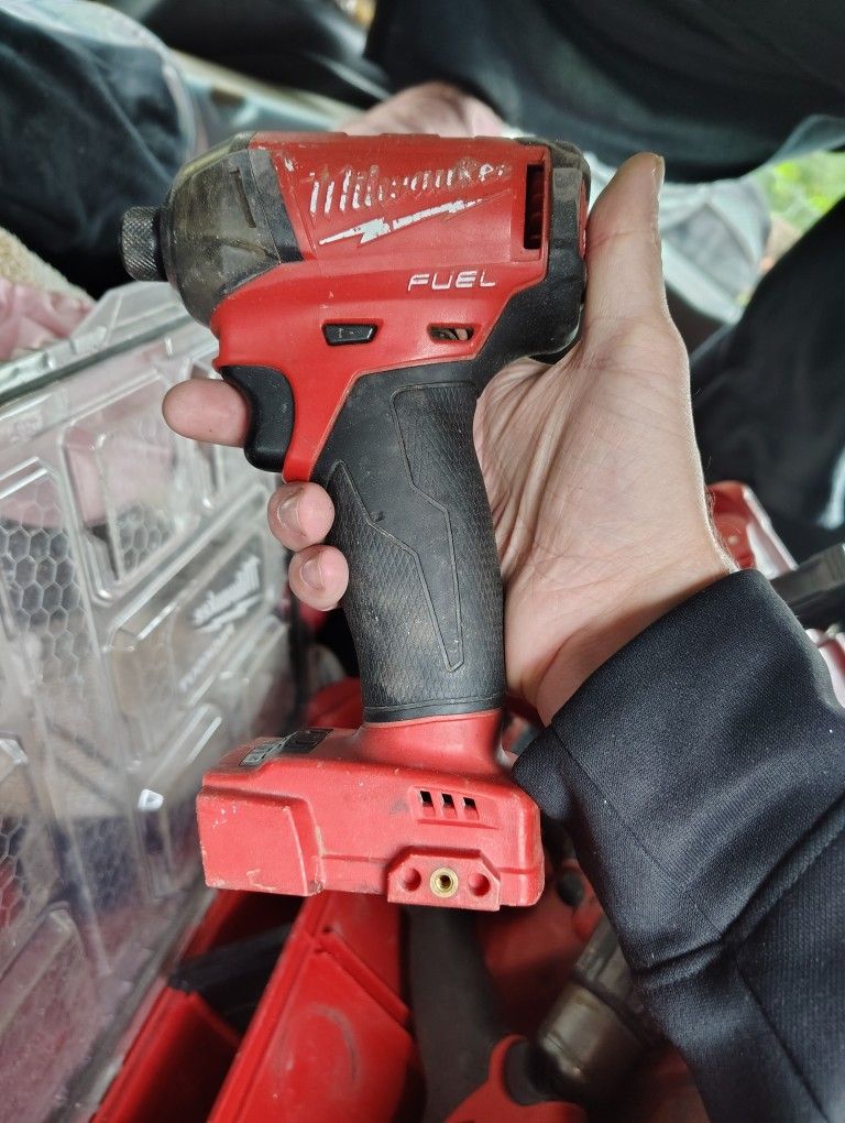 Milwaukee Tools