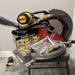 DEWALT 15 Amp Corded 12 in. Compound Double Bevel Miter Saw