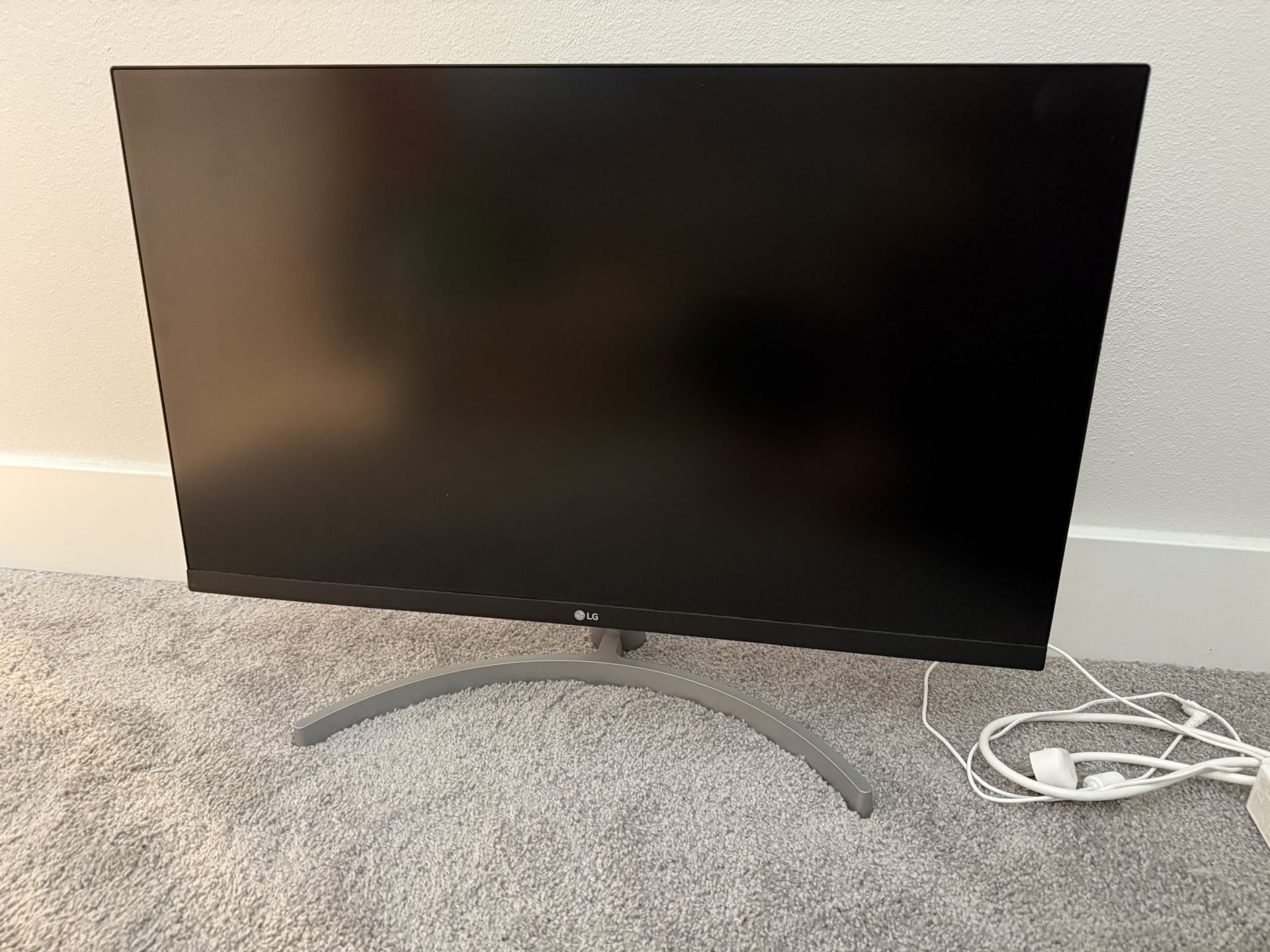 LG 27MN60T 27" Monitor - Great Condition