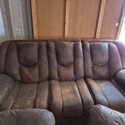 ASHLEYS Couch/love seat/ recliner set