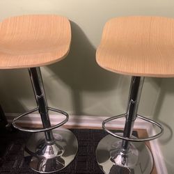 BAR STOOLS (set of 4)