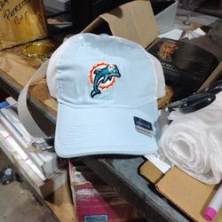 NFL Women's Pastel Slouch Sky Blue Dolphins Hat 1 size fits all New With Tags