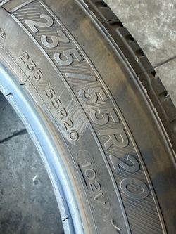 235-55-20 Michelin (2 Tires)