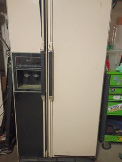 Refrigerator 