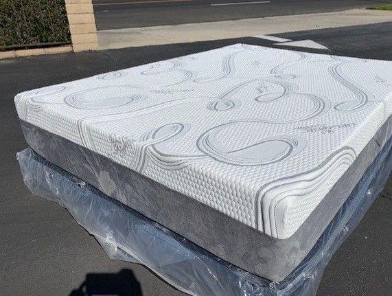 Queen Memory Foam