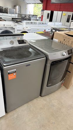 Maytag Washer and Dryer Set