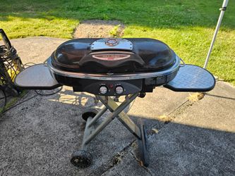 Coleman folding Grill