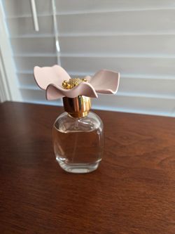 Monique Lhuillier perfume