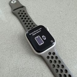 Apple Watch Series 7 (Cellular + GPS)
