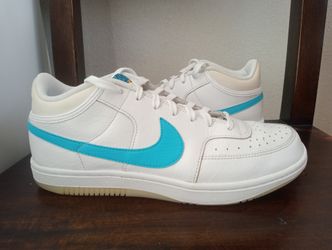 Nike size 9 Men's $35