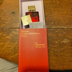 Baccarat Rouge 540 – Elegant Perfume for Men & Women