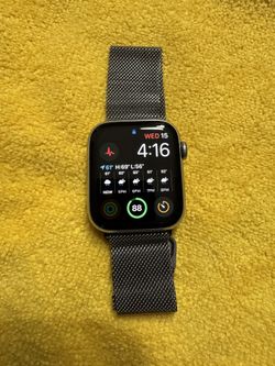 Apple Watch Series 4 (Stainless steel)
