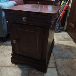 Night Stand with Storage 