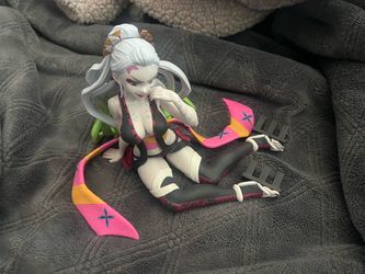 Demon Slayer: Kimetsu no Yaiba Daki Figure