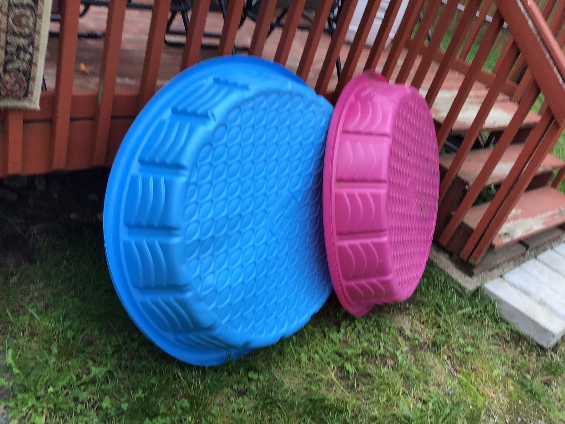 2 barely used swimming pools $10 for both Make great yard planters or water trough for farm animals. Cool baths for field animals,pets or of course c