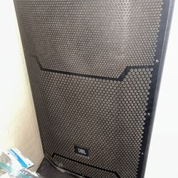 🔥 JBL PRX715 Powered Speakers – 1500W – Excellent Condition – $650 Each 🔥