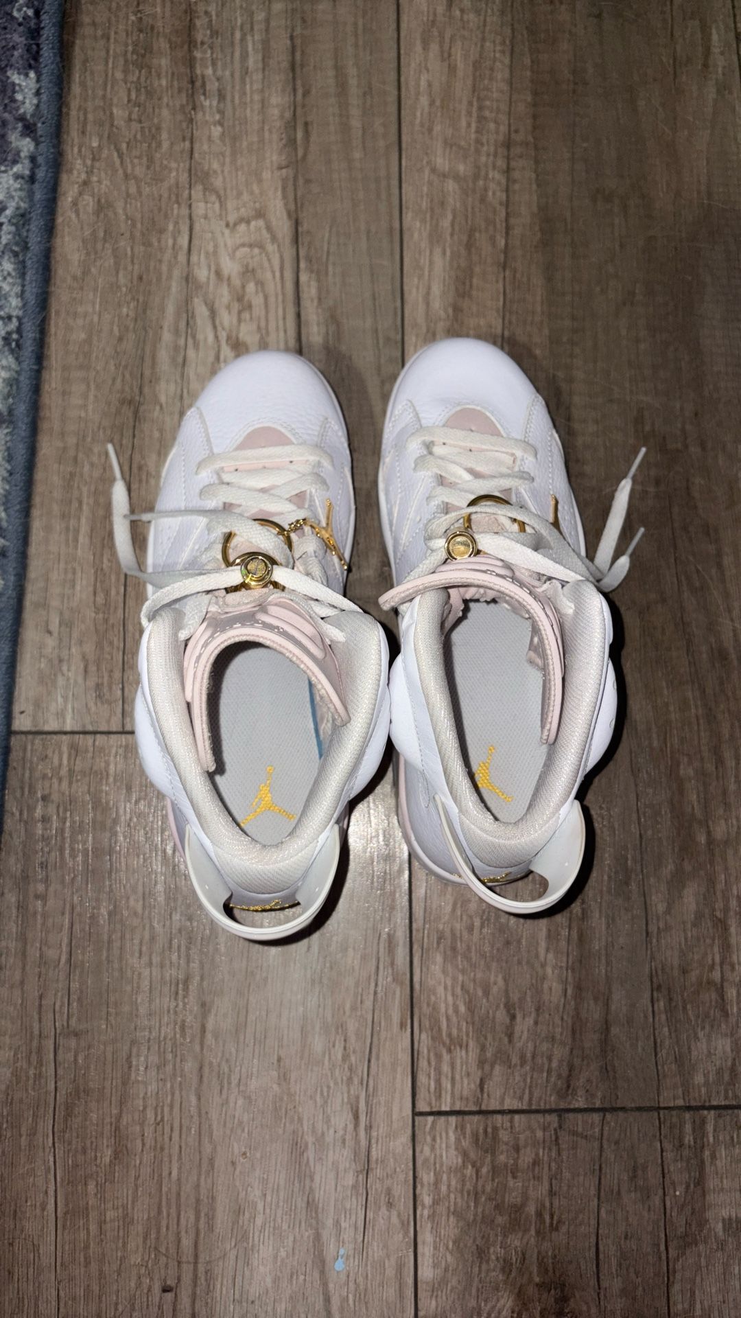 Women's Air Jordan 6 'Gold Hoops