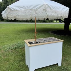 Foldable food cart with umbrella and accessories
