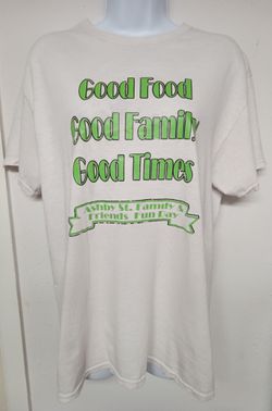 Vintage Tee Good Food Good Family Good Times Medium