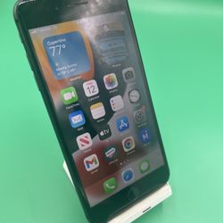 Apple iPhone 8 Plus  (READ DESCRIPTION) 