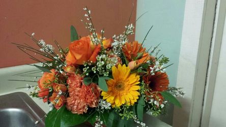 Center piece for special occation. Color can be change.