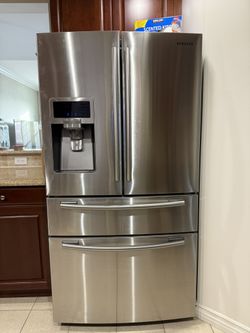 LG 23 Cu. Ft. 4-Door French Door Refrigerator, Stainless Steel