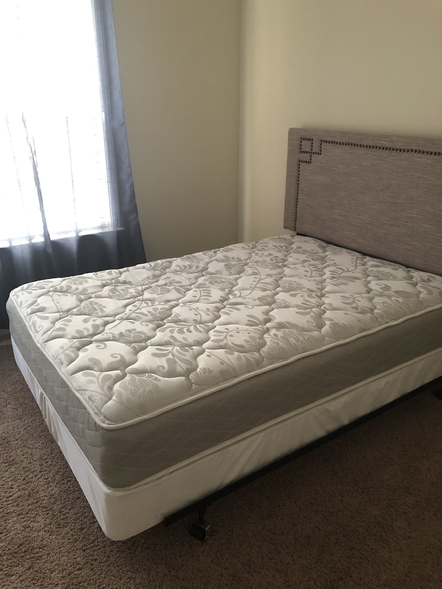 Full size Mattress/Box/Headboard